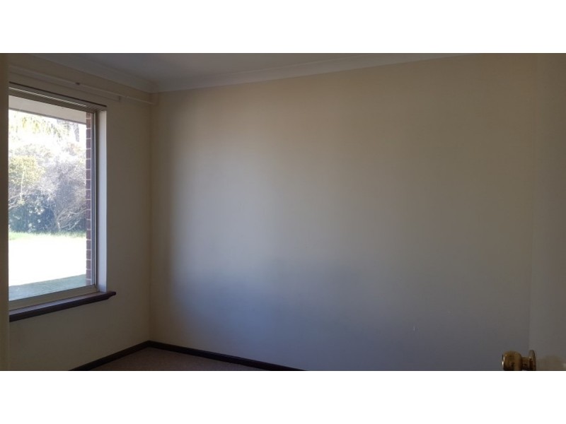 42 The Avenue, Warnbro WA 6169