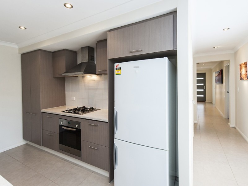 5/2 Pemberton Boulevard, Baldivis WA 6171