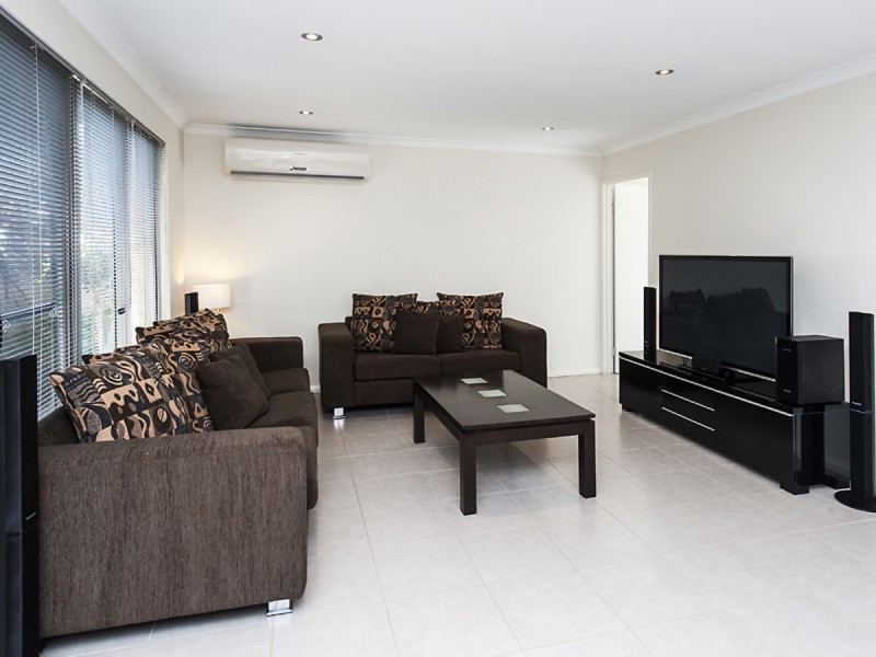 5/2 Pemberton Boulevard, Baldivis WA 6171