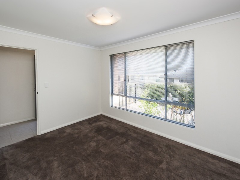 5/2 Pemberton Boulevard, Baldivis WA 6171