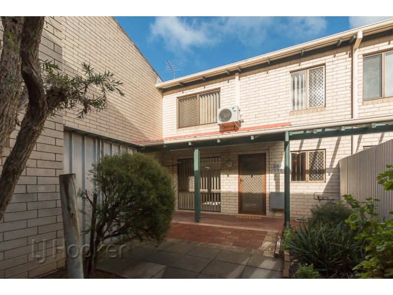 19/13 Merope Close, Rockingham WA 6168