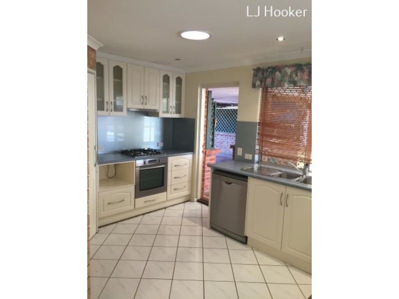 2 Kingsford Court, Port Kennedy WA 6172