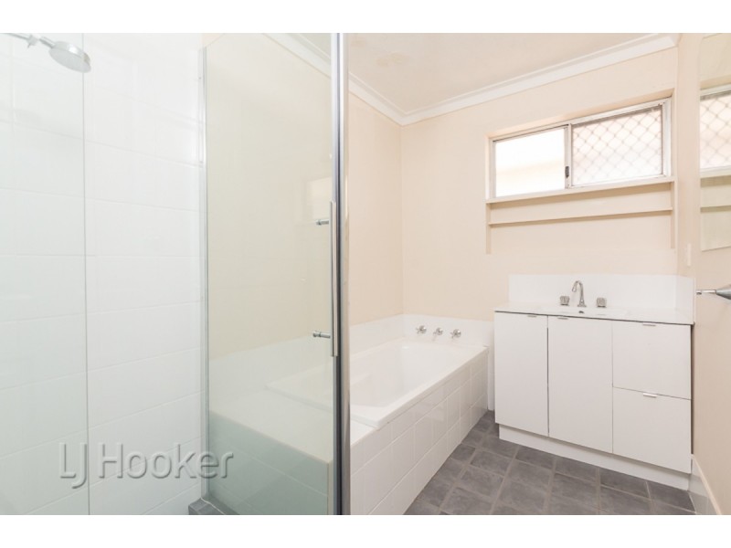 31 Steward Way, Orelia WA 6167