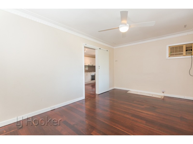 31 Steward Way, Orelia WA 6167