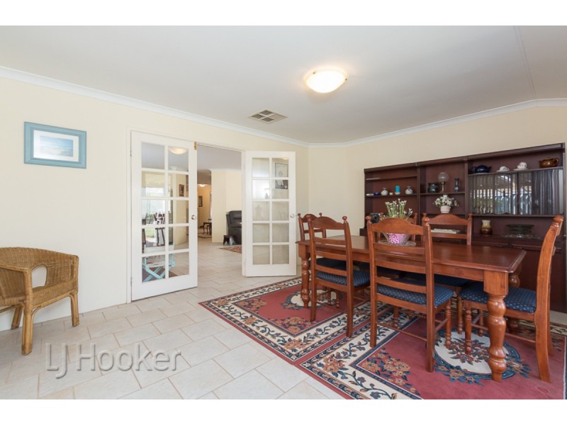 5 Eiffel Crescent, Port Kennedy WA 6172