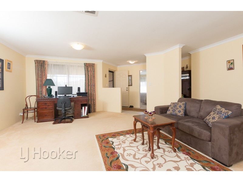 5 Eiffel Crescent, Port Kennedy WA 6172