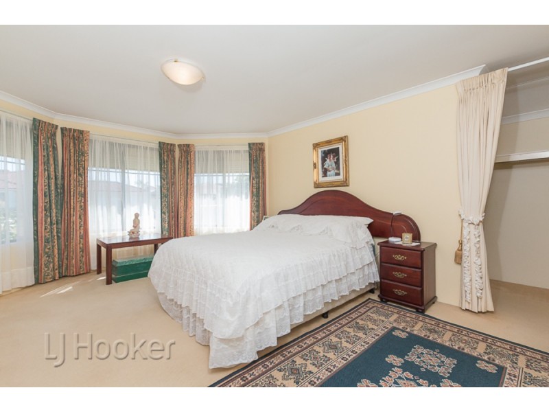 5 Eiffel Crescent, Port Kennedy WA 6172