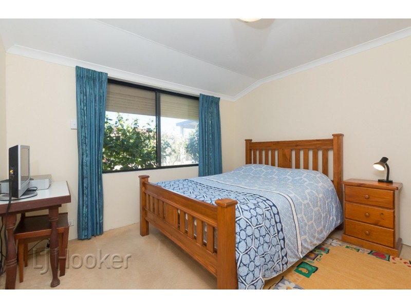 5 Eiffel Crescent, Port Kennedy WA 6172