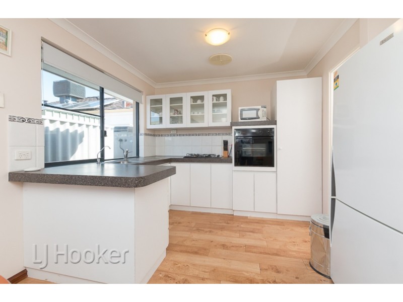 6/54 Gnangara Drive, Waikiki WA 6169