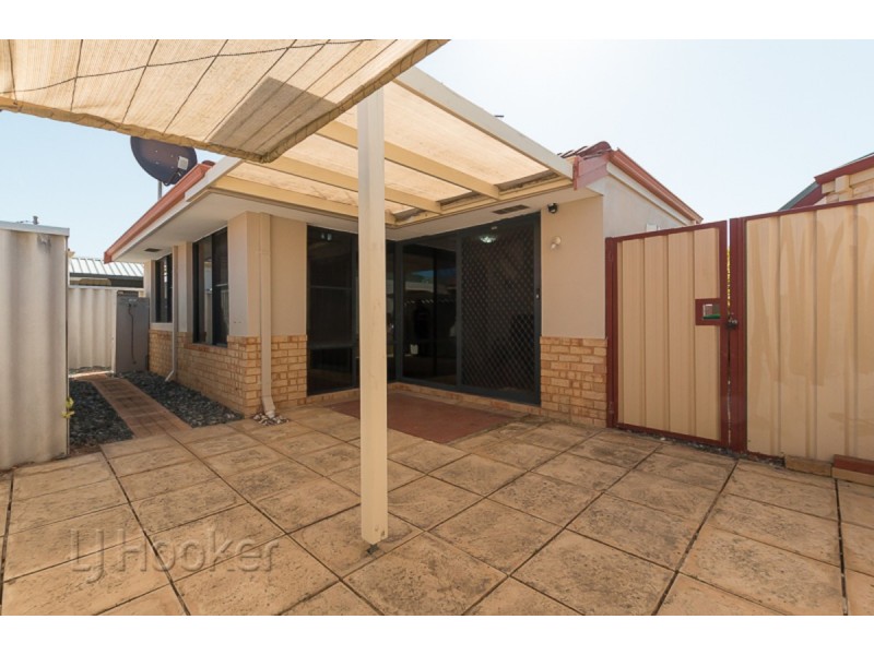 6/54 Gnangara Drive, Waikiki WA 6169