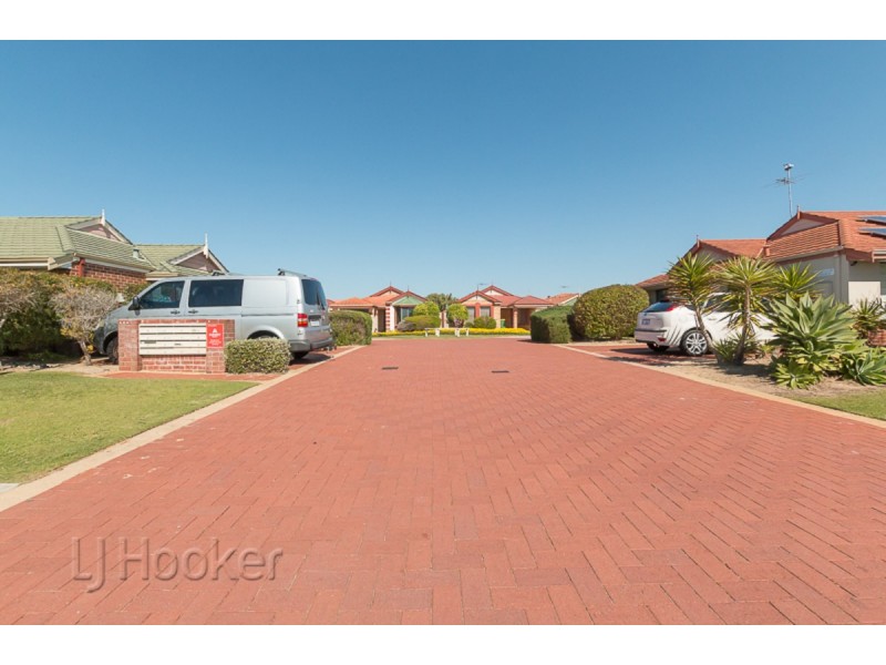 6/54 Gnangara Drive, Waikiki WA 6169
