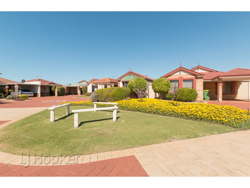 6/54 Gnangara Drive, Waikiki WA 6169