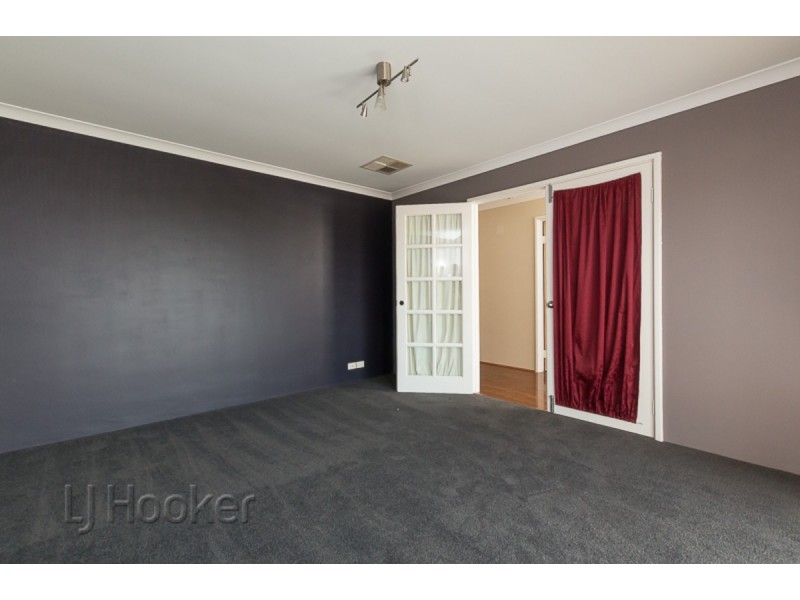 37 Pastrana Crescent, Port Kennedy WA 6172
