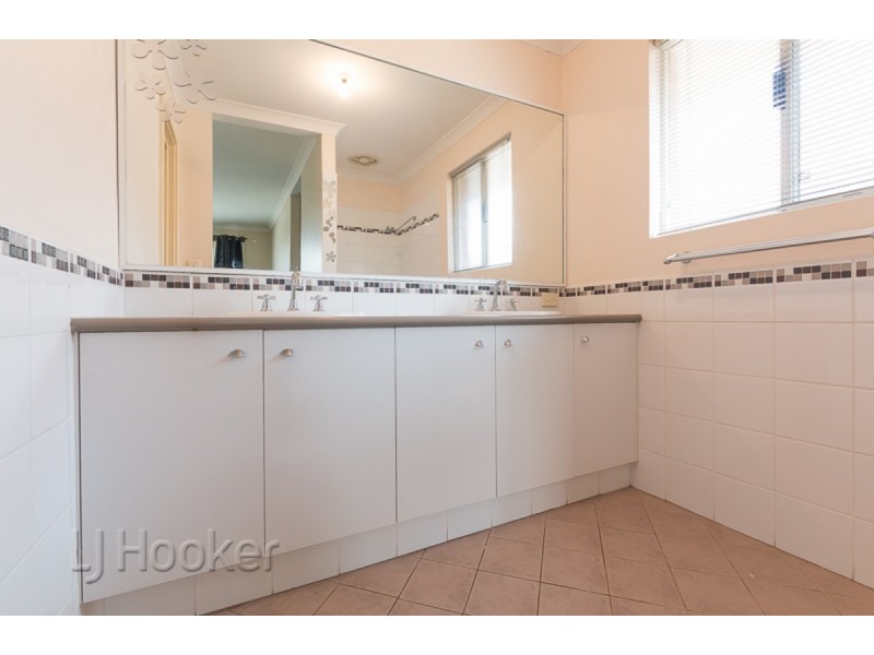 37 Pastrana Crescent, Port Kennedy WA 6172