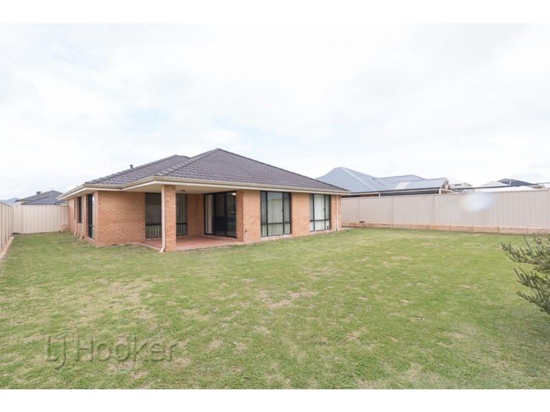 26 Elwell Street, Secret Harbour WA 6173