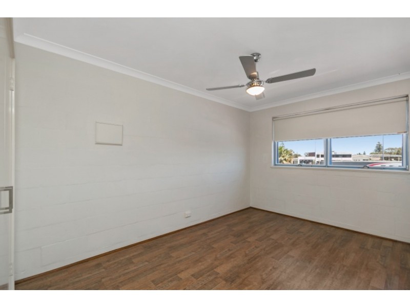 3/9 Kent Street, Rockingham WA 6168