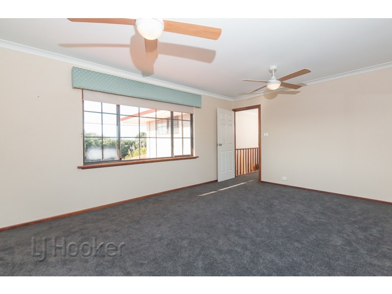 3 Arthur Road, Safety Bay WA 6169