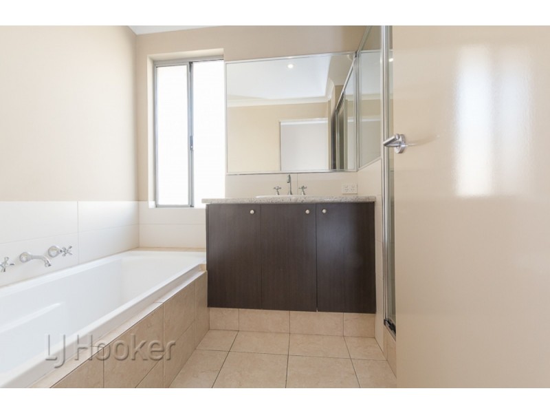37 Seashells Crescent, Singleton WA 6175