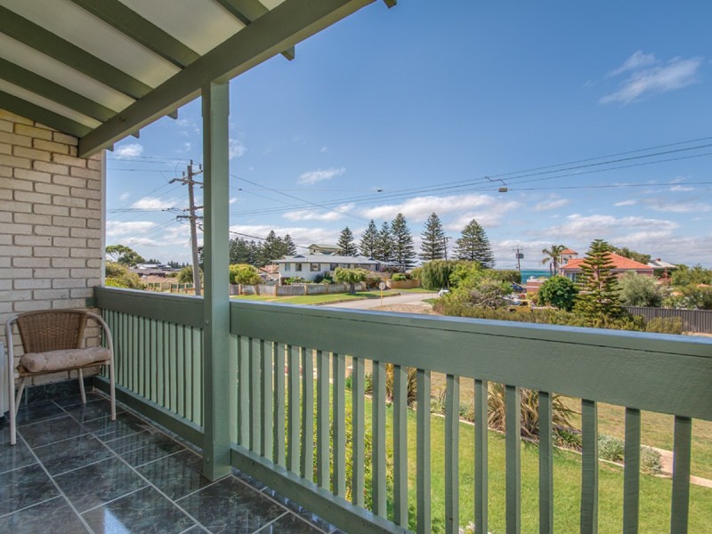 2/34-36 Penguin Road, Shoalwater WA 6169