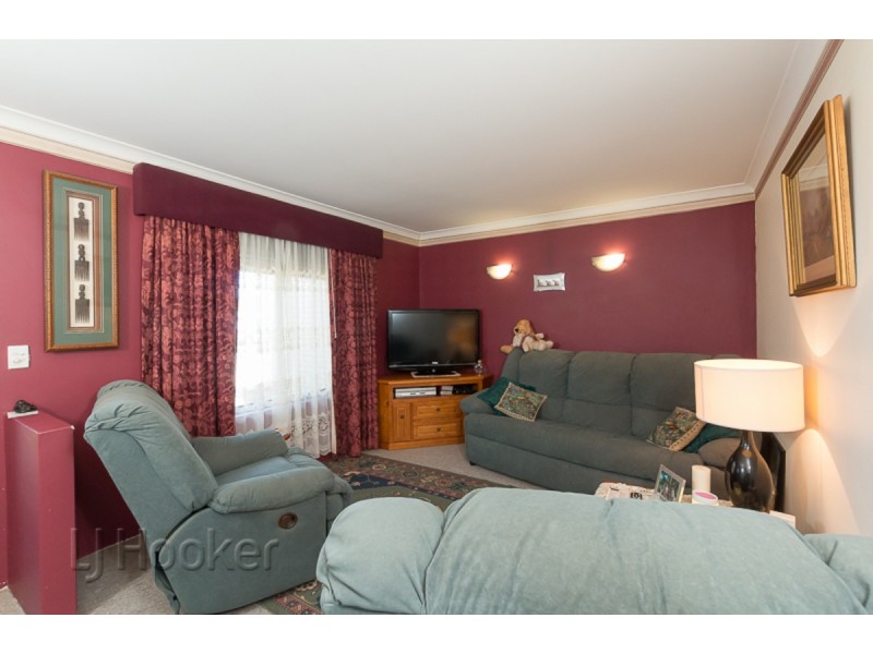 18 Tryall Avenue, Port Kennedy WA 6172