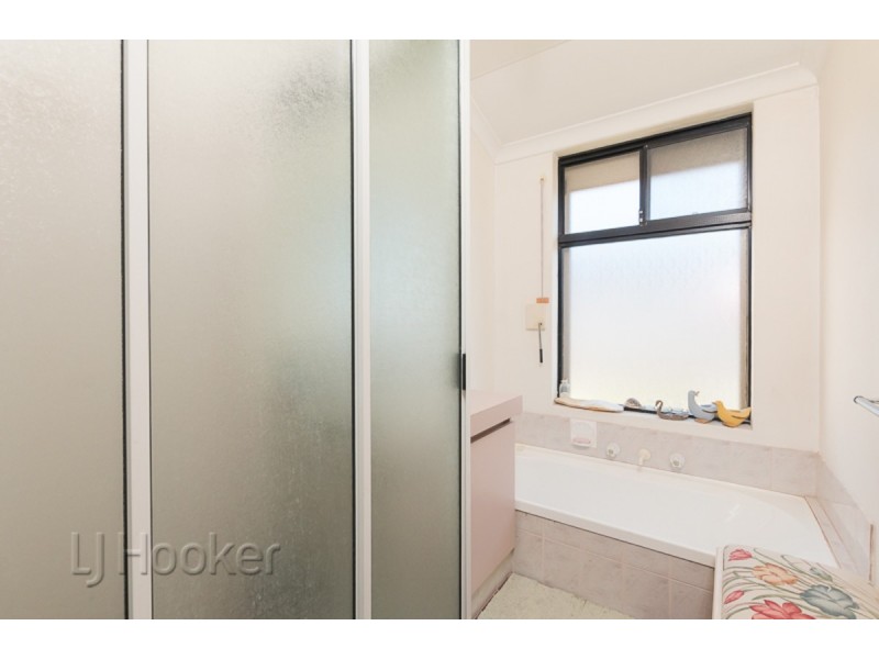 18 Tryall Avenue, Port Kennedy WA 6172