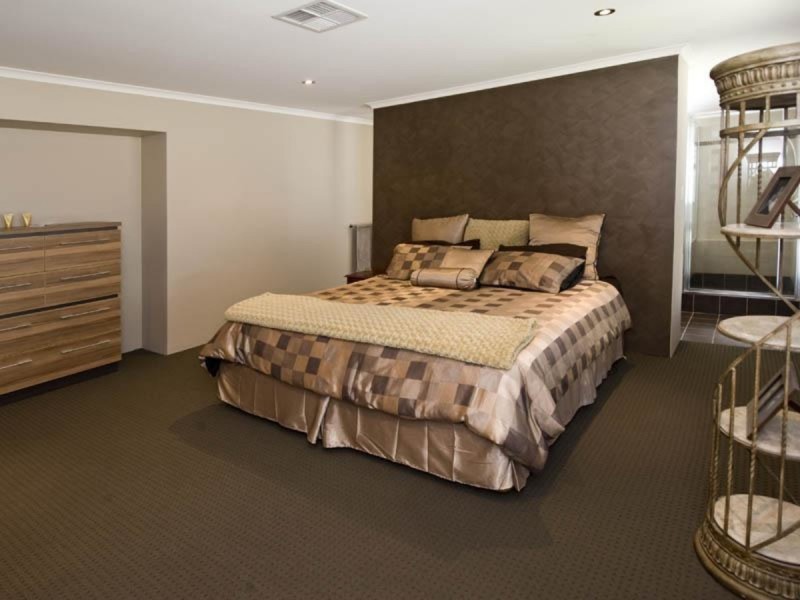 22 Claiborne Road, Secret Harbour WA 6173