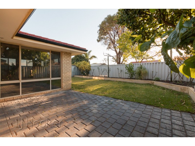 10 Melbourne Close, Port Kennedy WA 6172