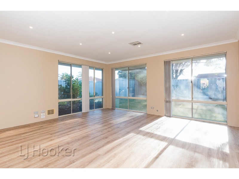 10 Melbourne Close, Port Kennedy WA 6172