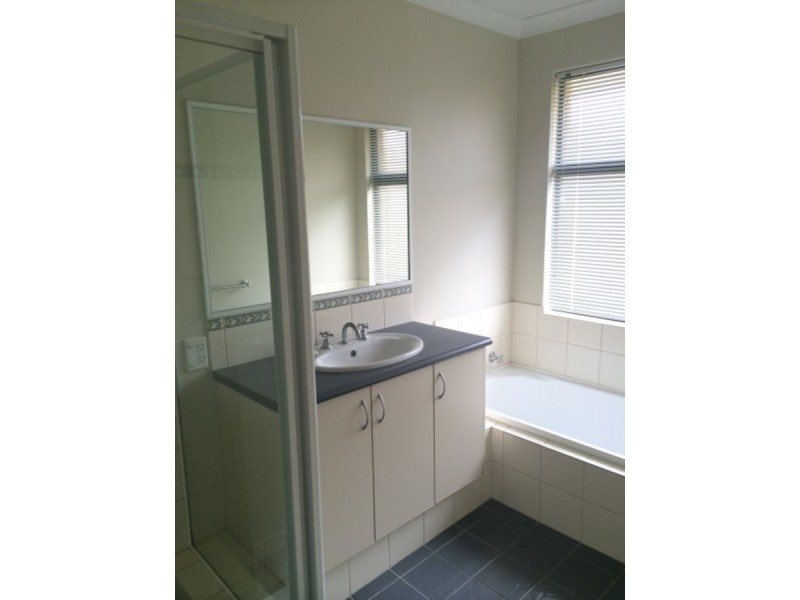 12 Freeling Road, Port Kennedy WA 6172