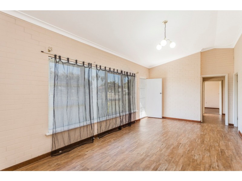 18 Liverpool Street, Shoalwater WA 6169