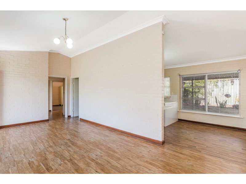 18 Liverpool Street, Shoalwater WA 6169