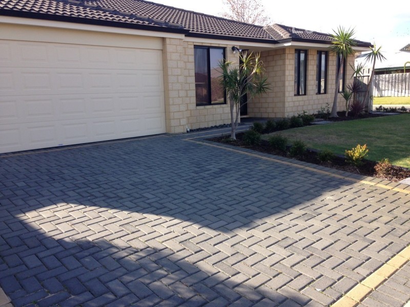 31 Boyle Avenue, Rockingham WA 6168