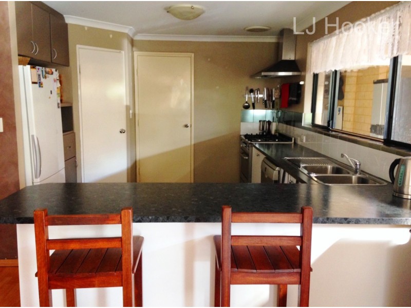 31 Boyle Avenue, Rockingham WA 6168