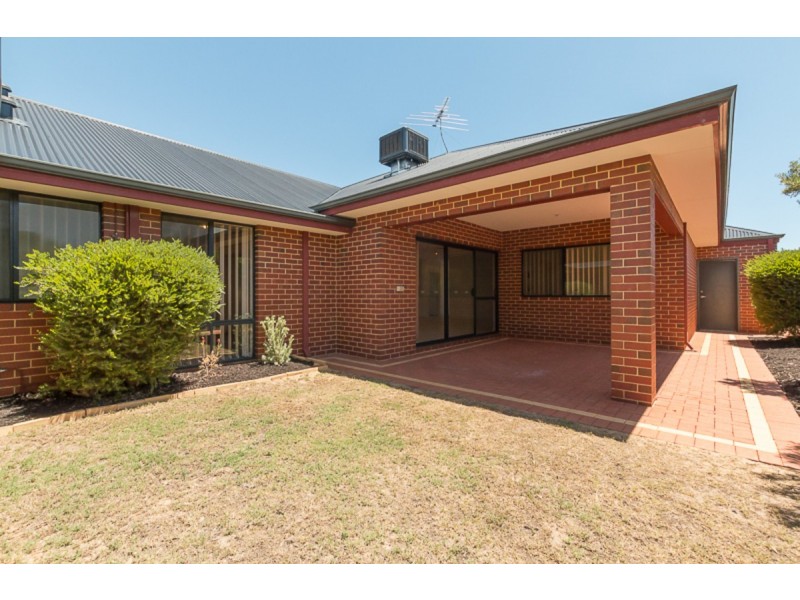 5 Quandong Parkway, Halls Head WA 6210