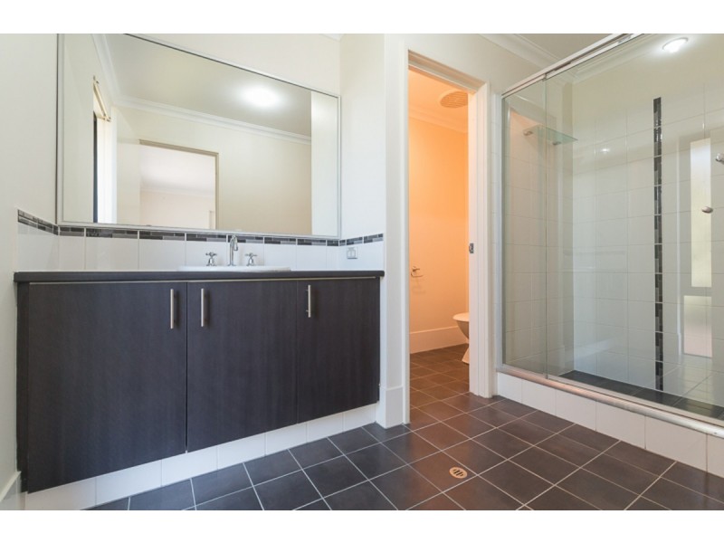 5 Quandong Parkway, Halls Head WA 6210