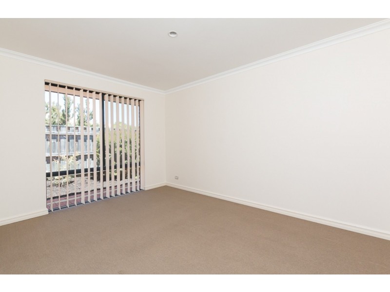 5 Quandong Parkway, Halls Head WA 6210