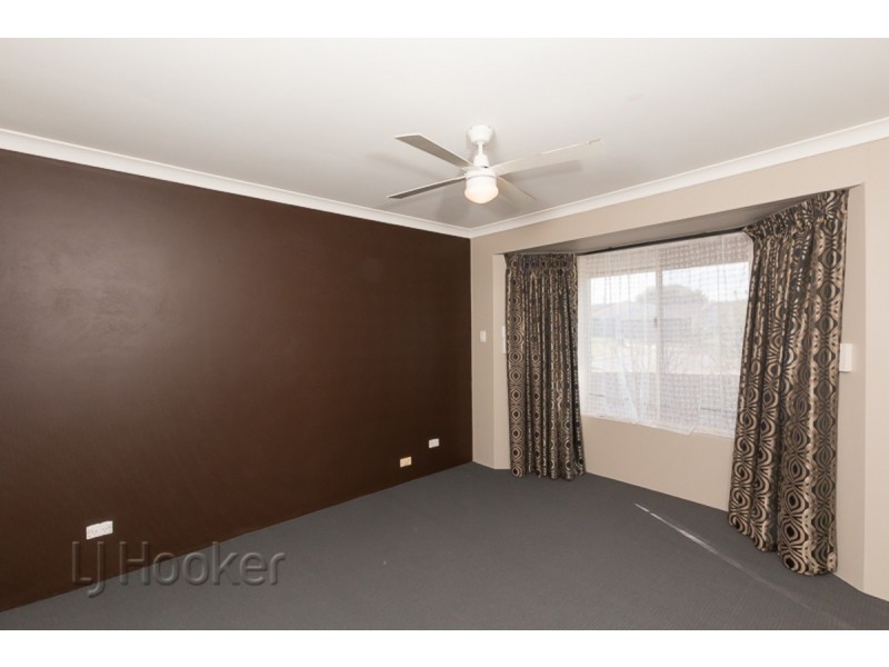 17 Mayflower Close, Port Kennedy WA 6172