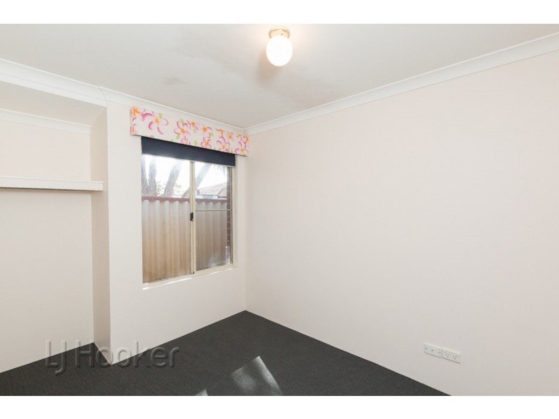 17 Mayflower Close, Port Kennedy WA 6172