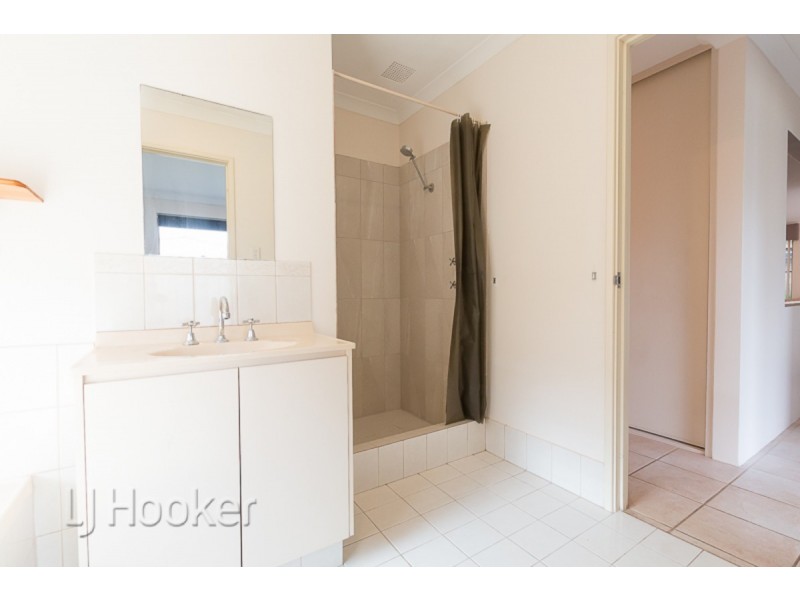 17 Mayflower Close, Port Kennedy WA 6172