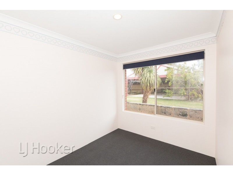 17 Mayflower Close, Port Kennedy WA 6172