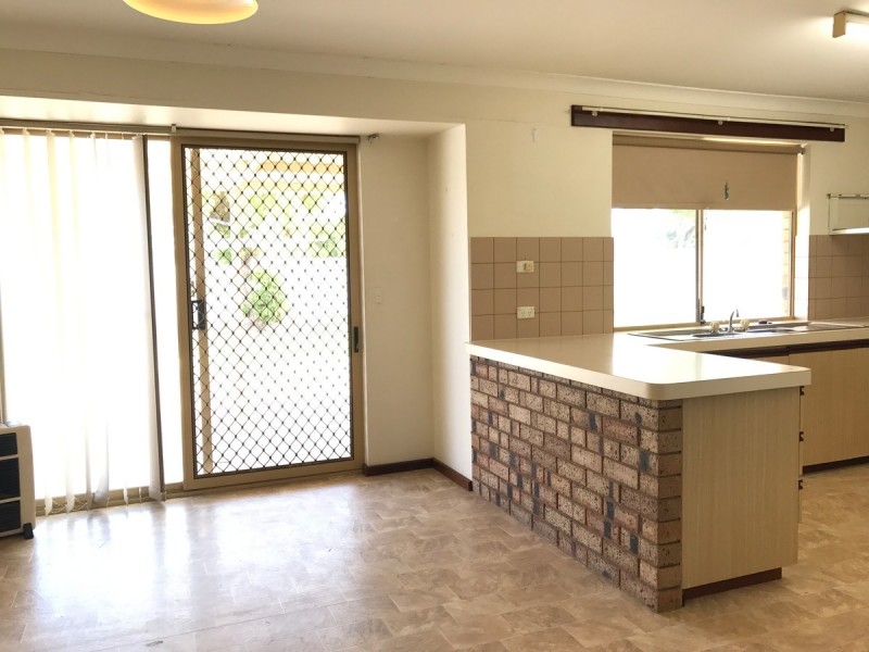 32 Kurrajong Road, Safety Bay WA 6169