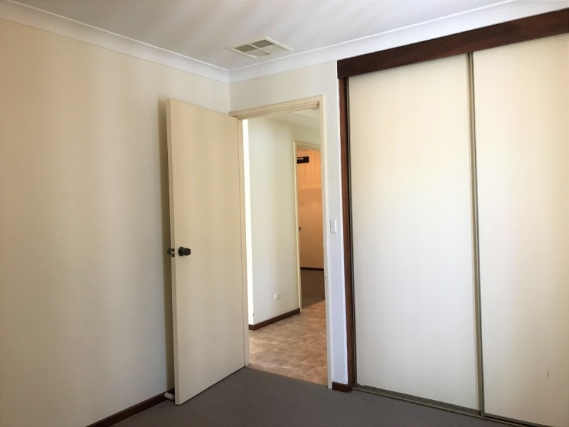 32 Kurrajong Road, Safety Bay WA 6169