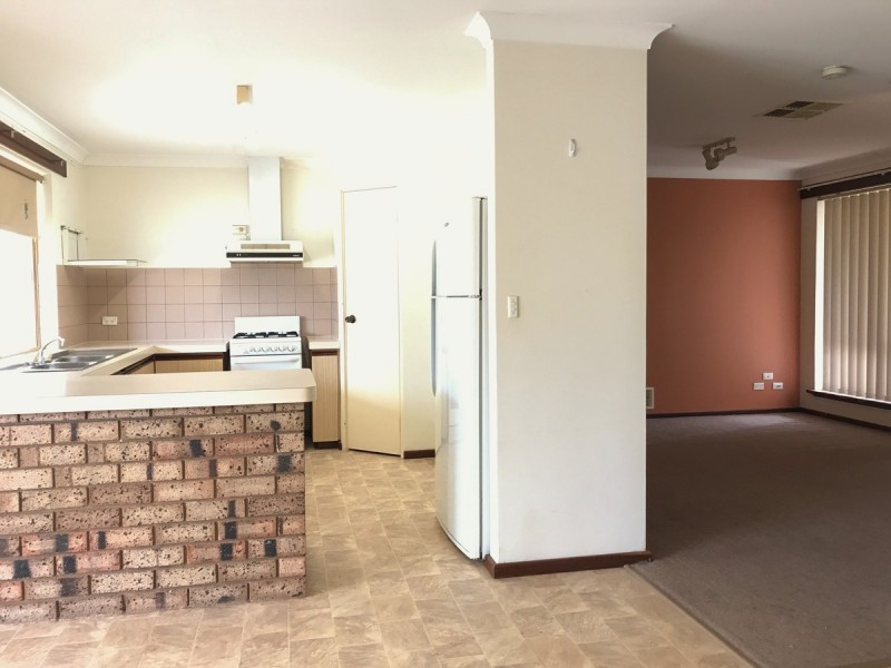 32 Kurrajong Road, Safety Bay WA 6169