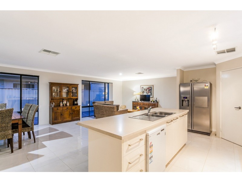 33 Bristlebird Approach, Baldivis WA 6171