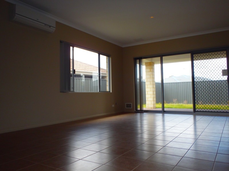 12 Rubens Circuit, Baldivis WA 6171
