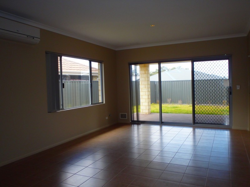 12 Rubens Circuit, Baldivis WA 6171
