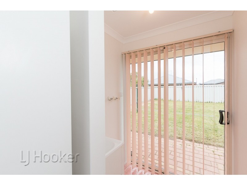 12 Seaspray Place, Waikiki WA 6169