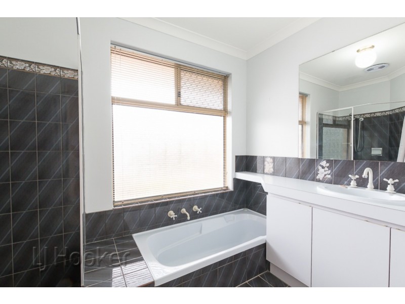 27 Frigate Close, Waikiki WA 6169