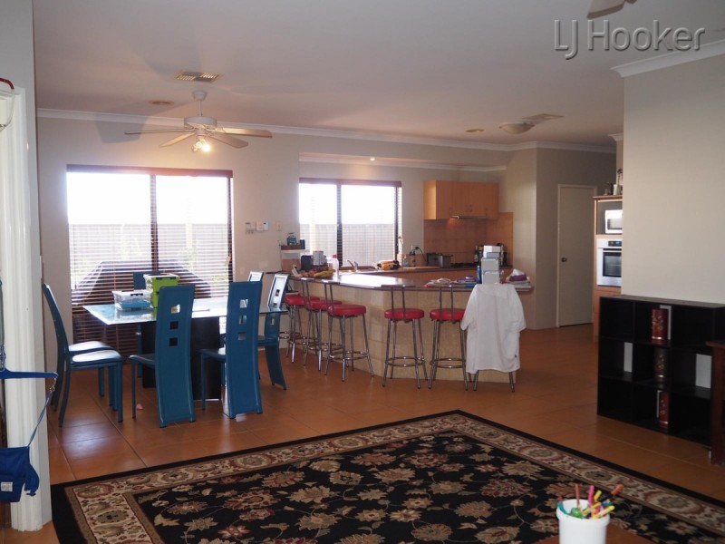 24 Ridge Boulevard, Baldivis WA 6171