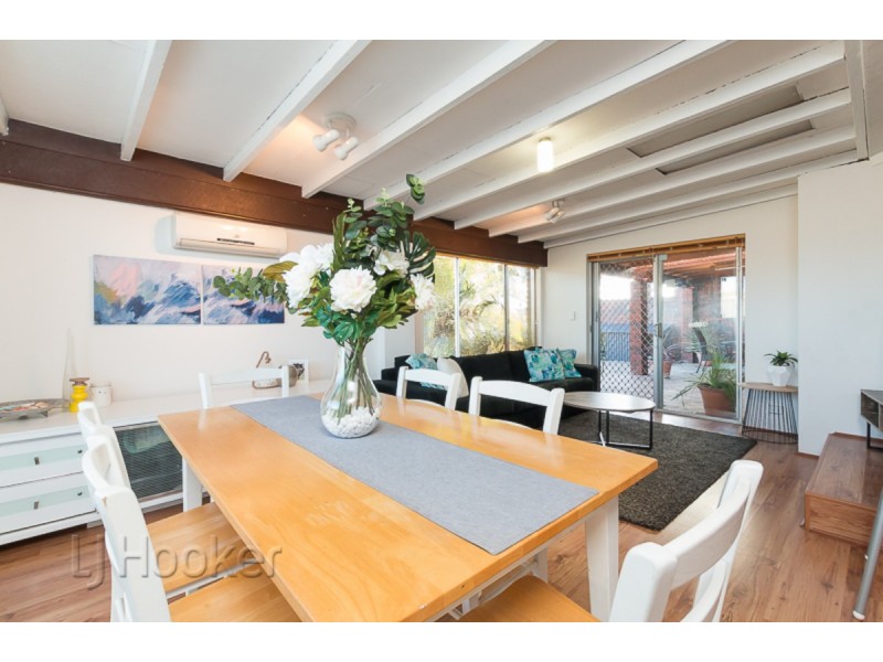 33 Brixham Way, Warnbro WA 6169